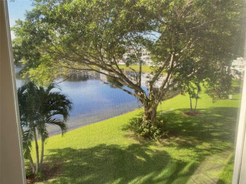 A home in Deerfield Beach