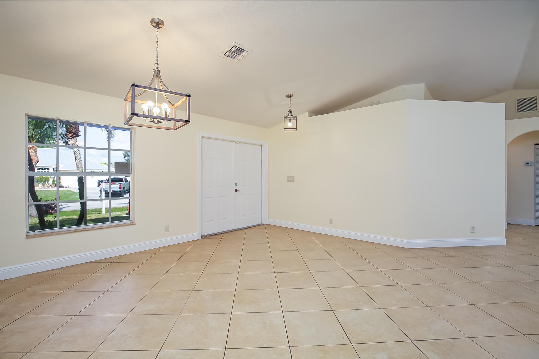 PORT ST LUCIE SECTION 17 - Residential