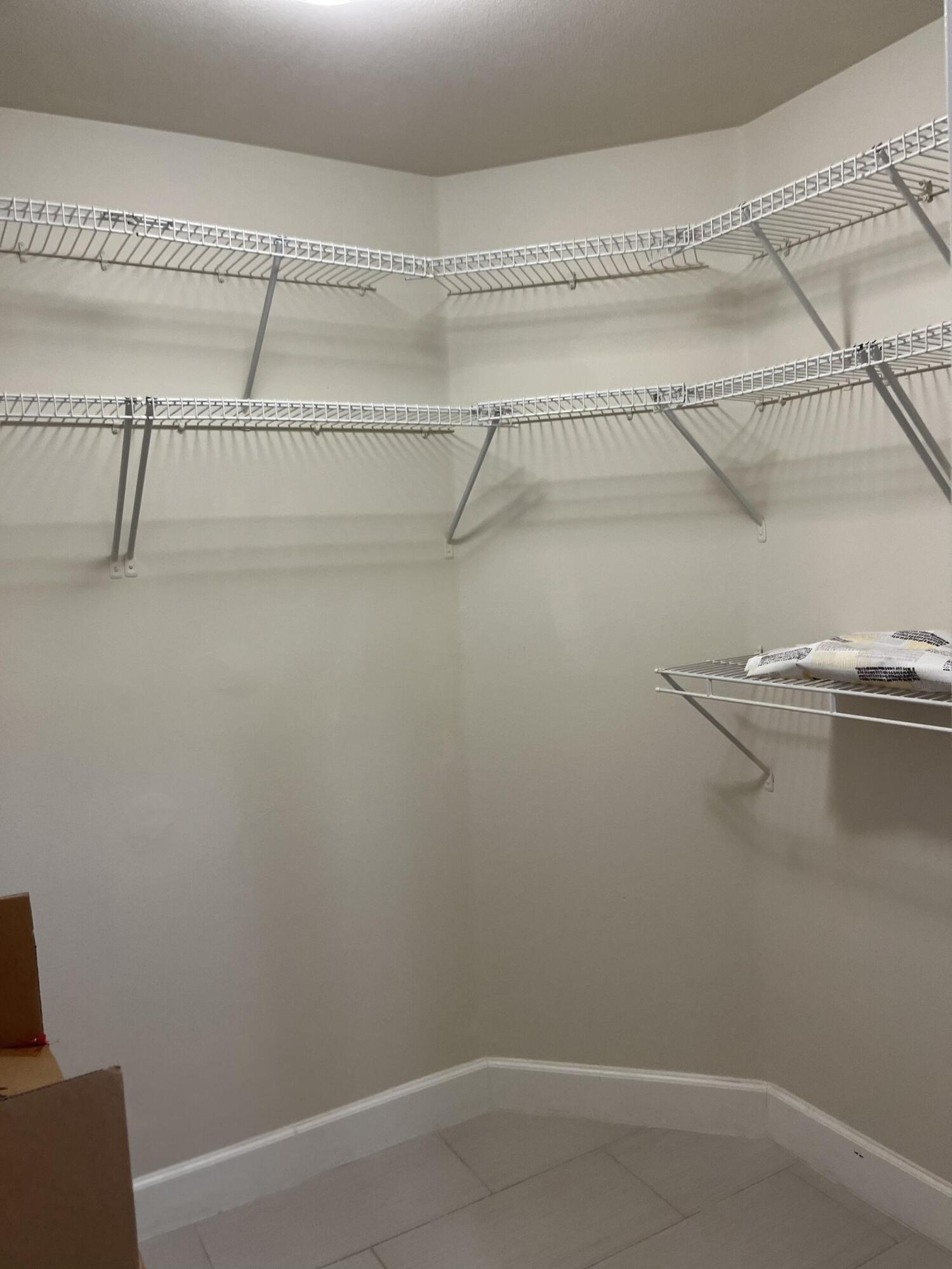 PINEAPPLE GROVE VILLAGE CONDOMINIUM - Residential