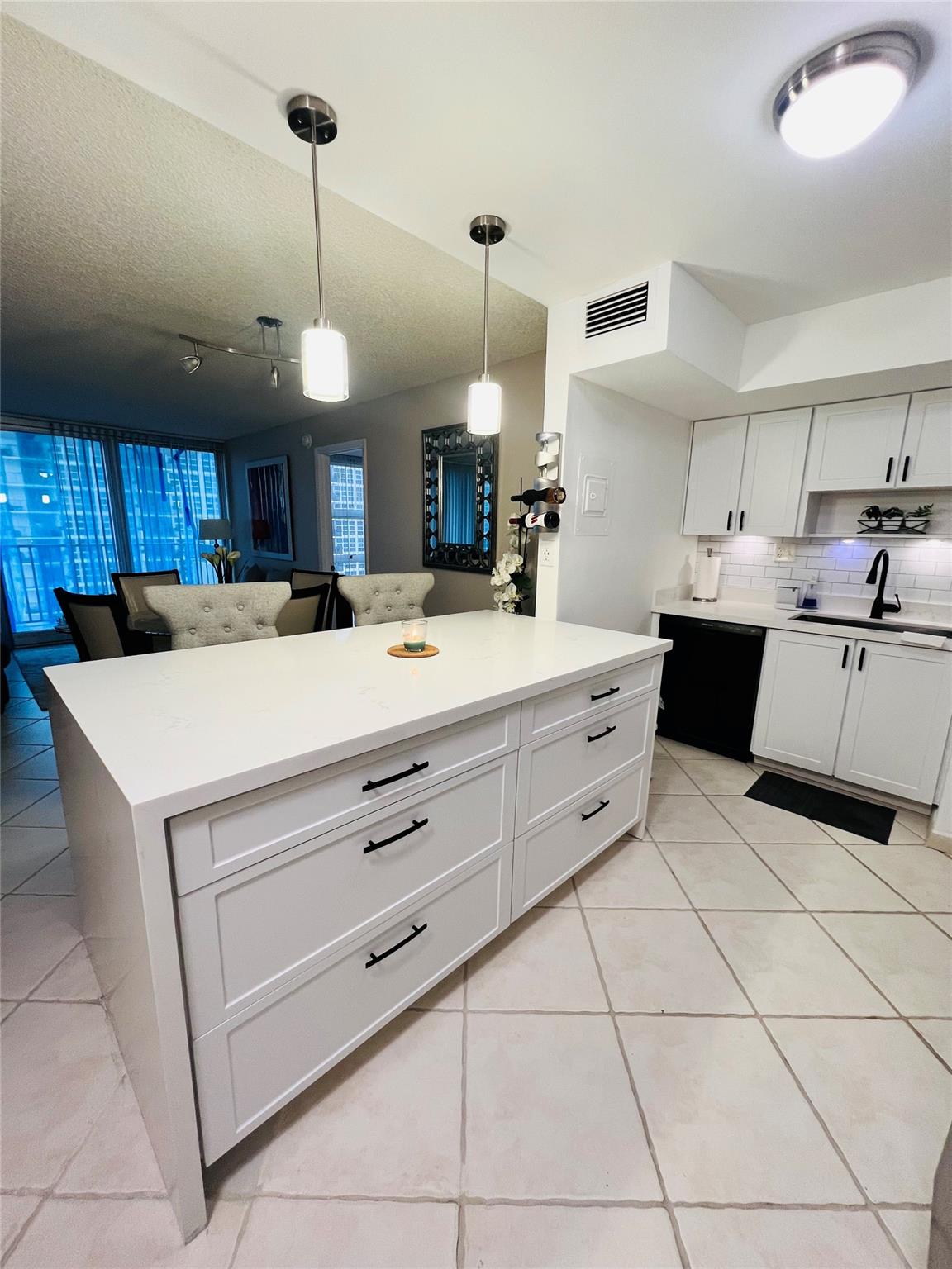 Silver Thatch Atlantic Pl - Residential Lease