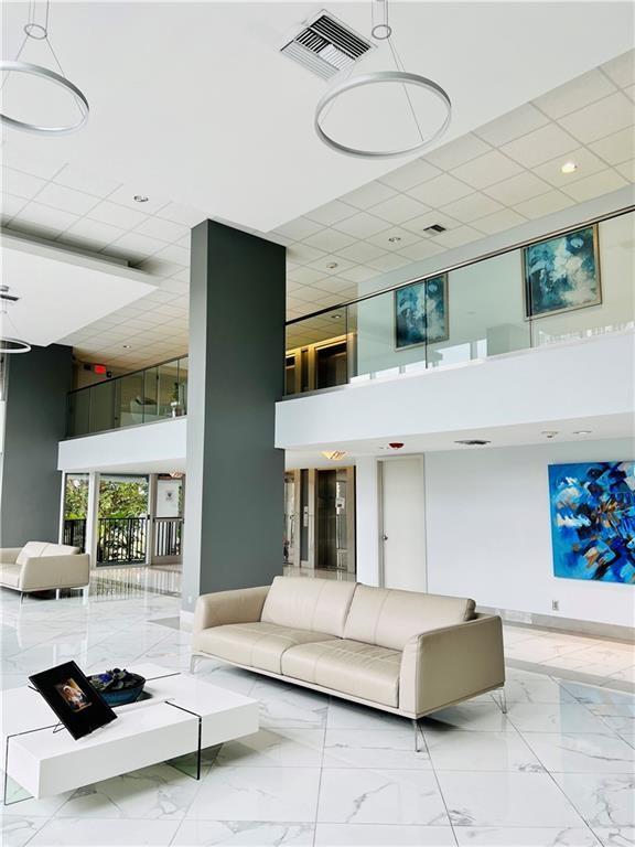 Silver Thatch Atlantic Pl - Residential Lease