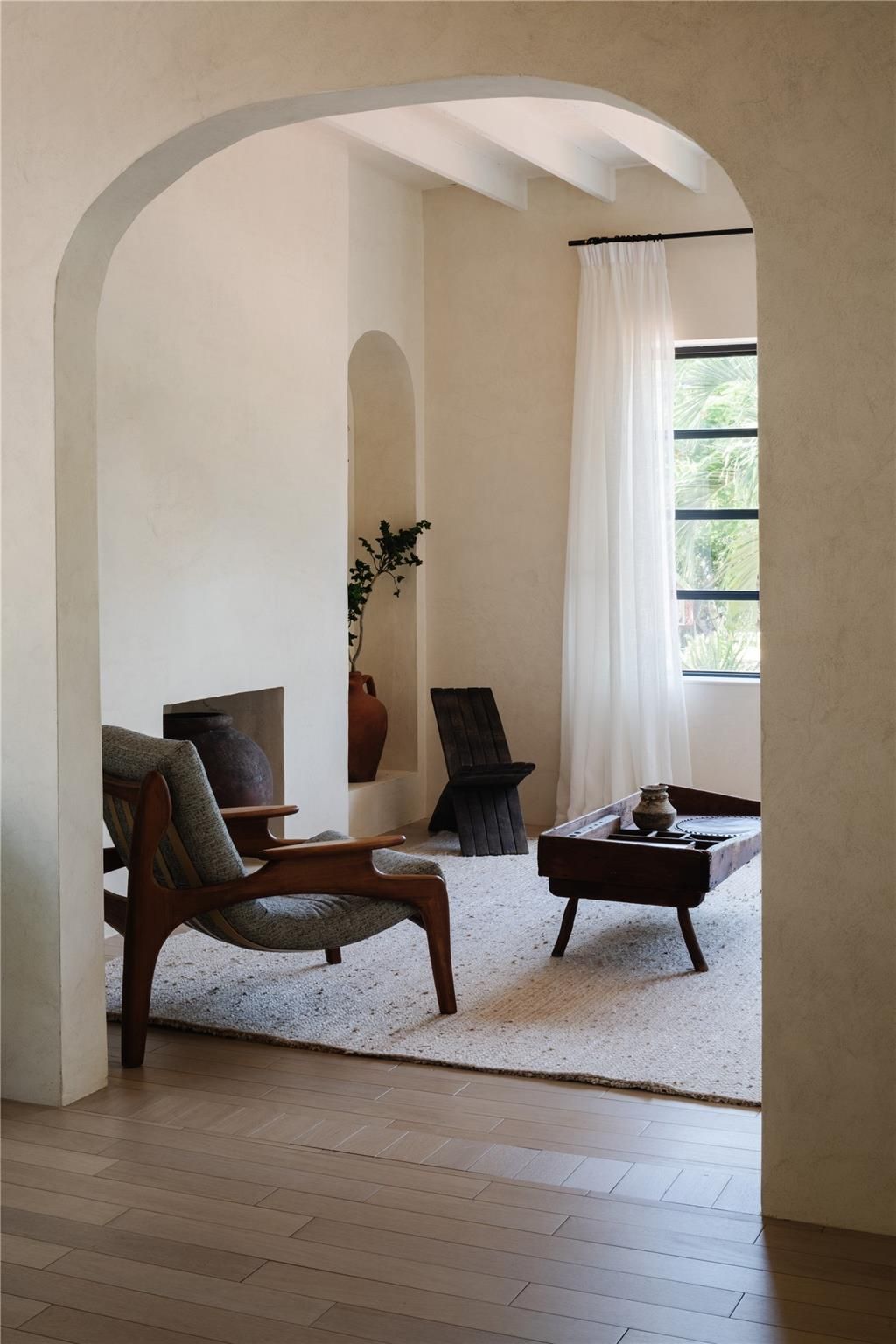 Photo of 322 SW 20th Street, Fort Lauderdale, FL 33315 (MLS # F10495074)