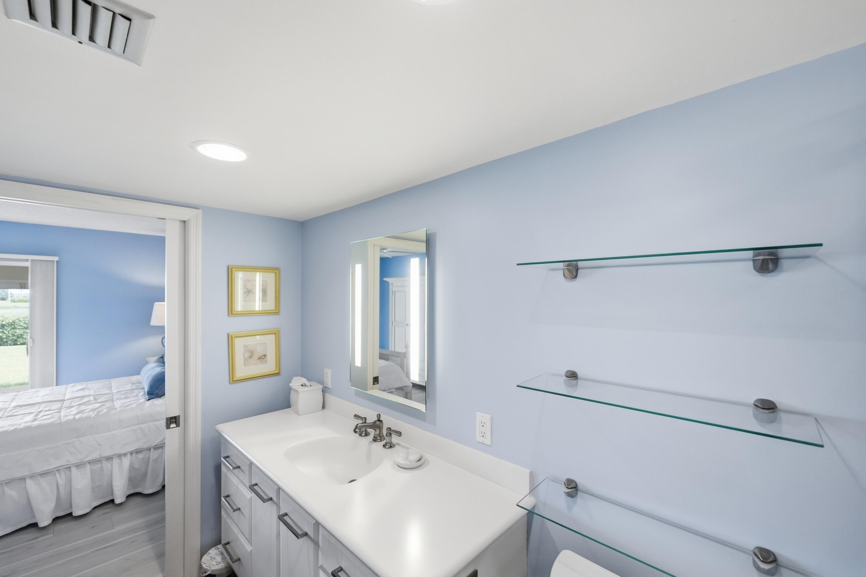 GROVE ISLE EAST CONDOMINIUM - Residential