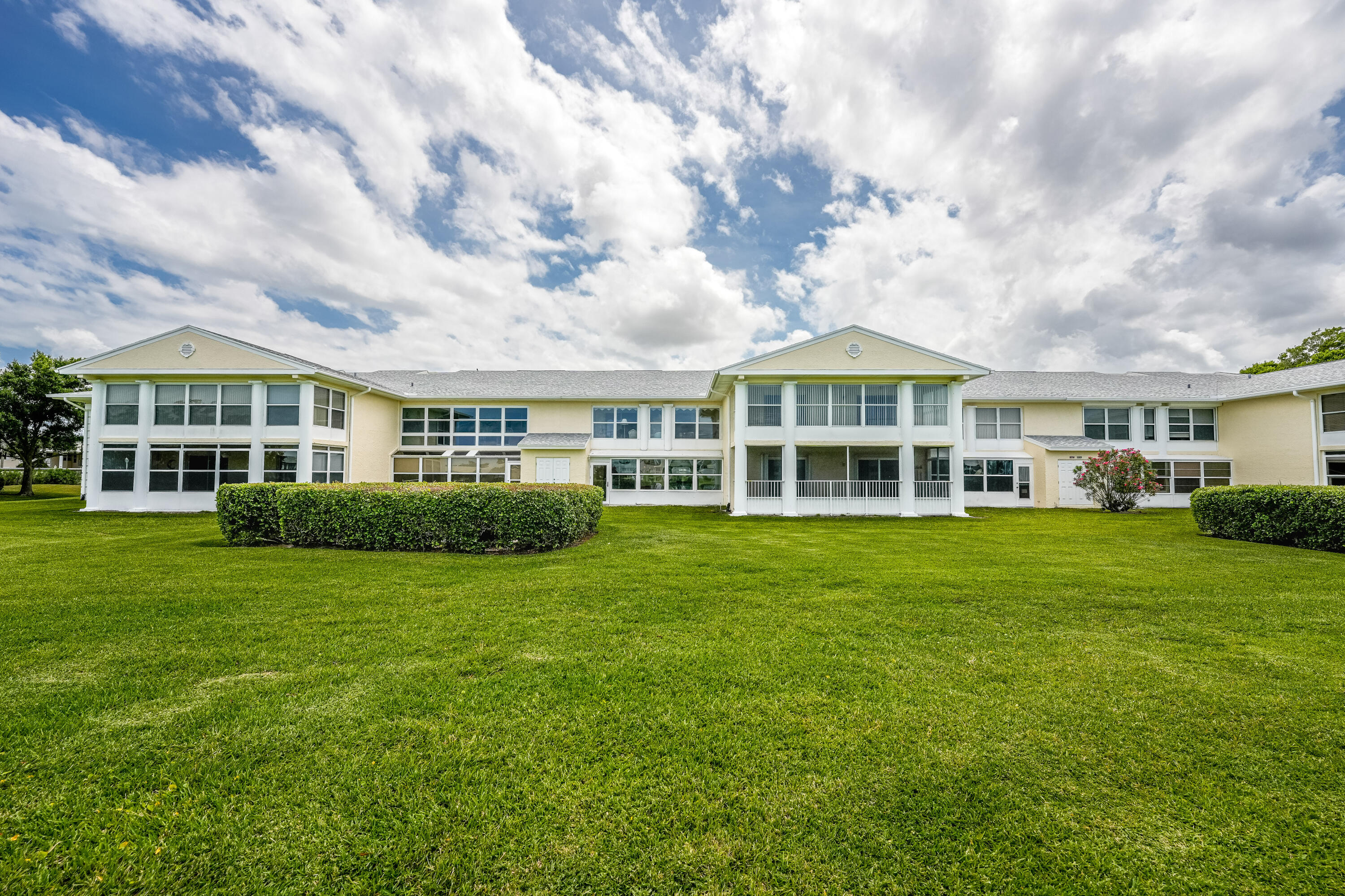 GROVE ISLE EAST CONDOMINIUM - Residential