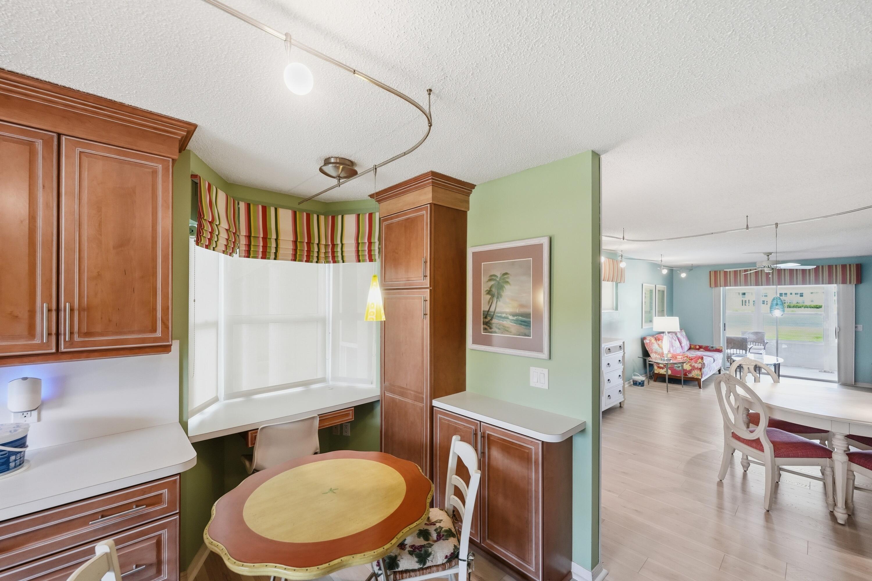 GROVE ISLE EAST CONDOMINIUM - Residential