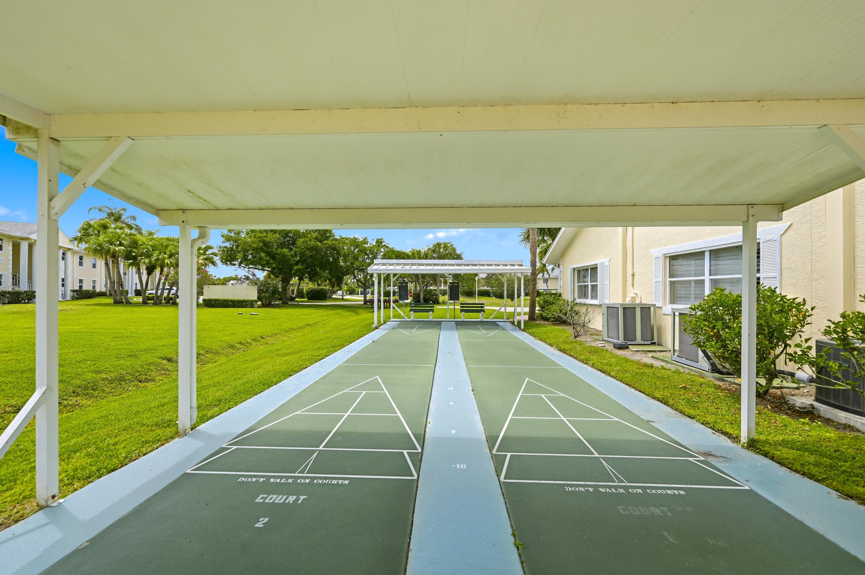 GROVE ISLE EAST CONDOMINIUM - Residential