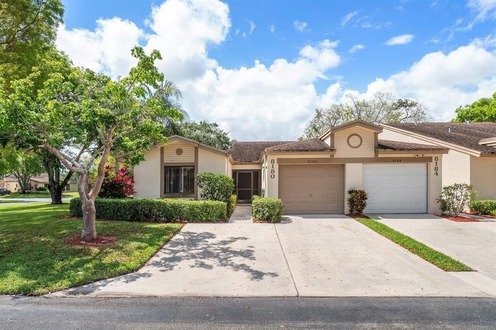 Photo of 8180 Whispering Palm Drive, Boca Raton, FL 33496 (MLS # R10797789)