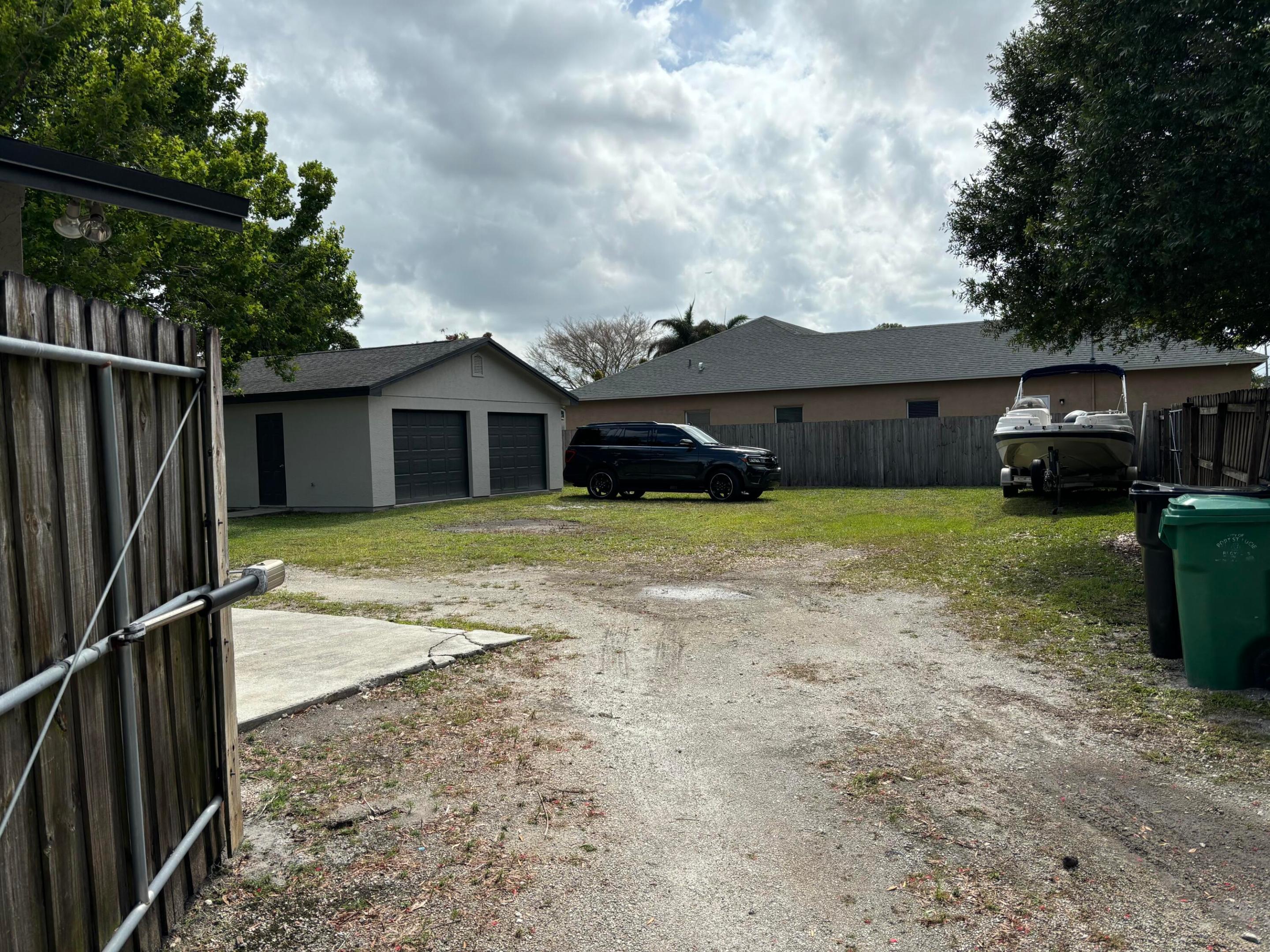 PORT ST LUCIE SECTION 18 - Residential