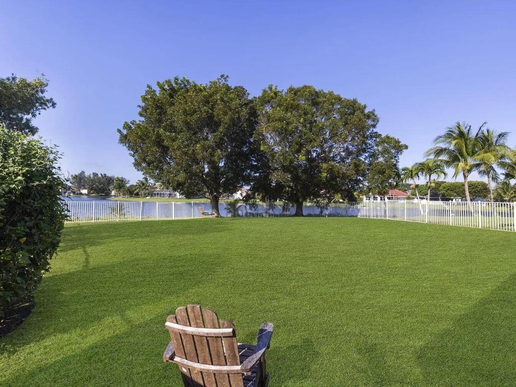 LAKE CHARLESTON TR S - Residential Lease