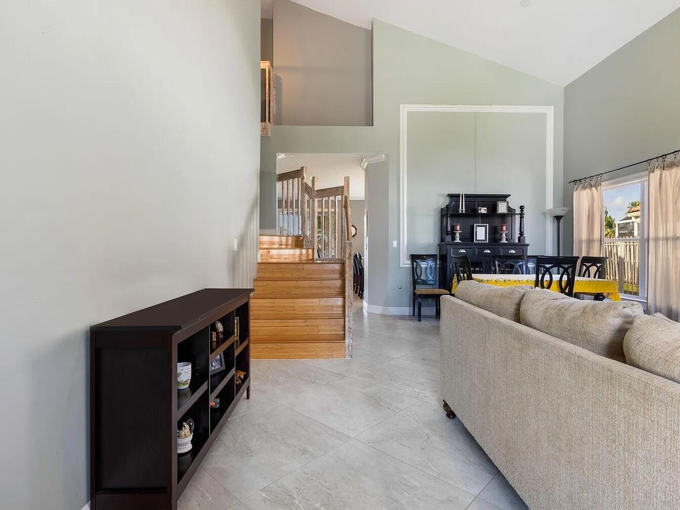 LAKE CHARLESTON TR S - Residential Lease