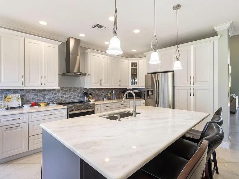 LAKE CHARLESTON TR S - Residential Lease