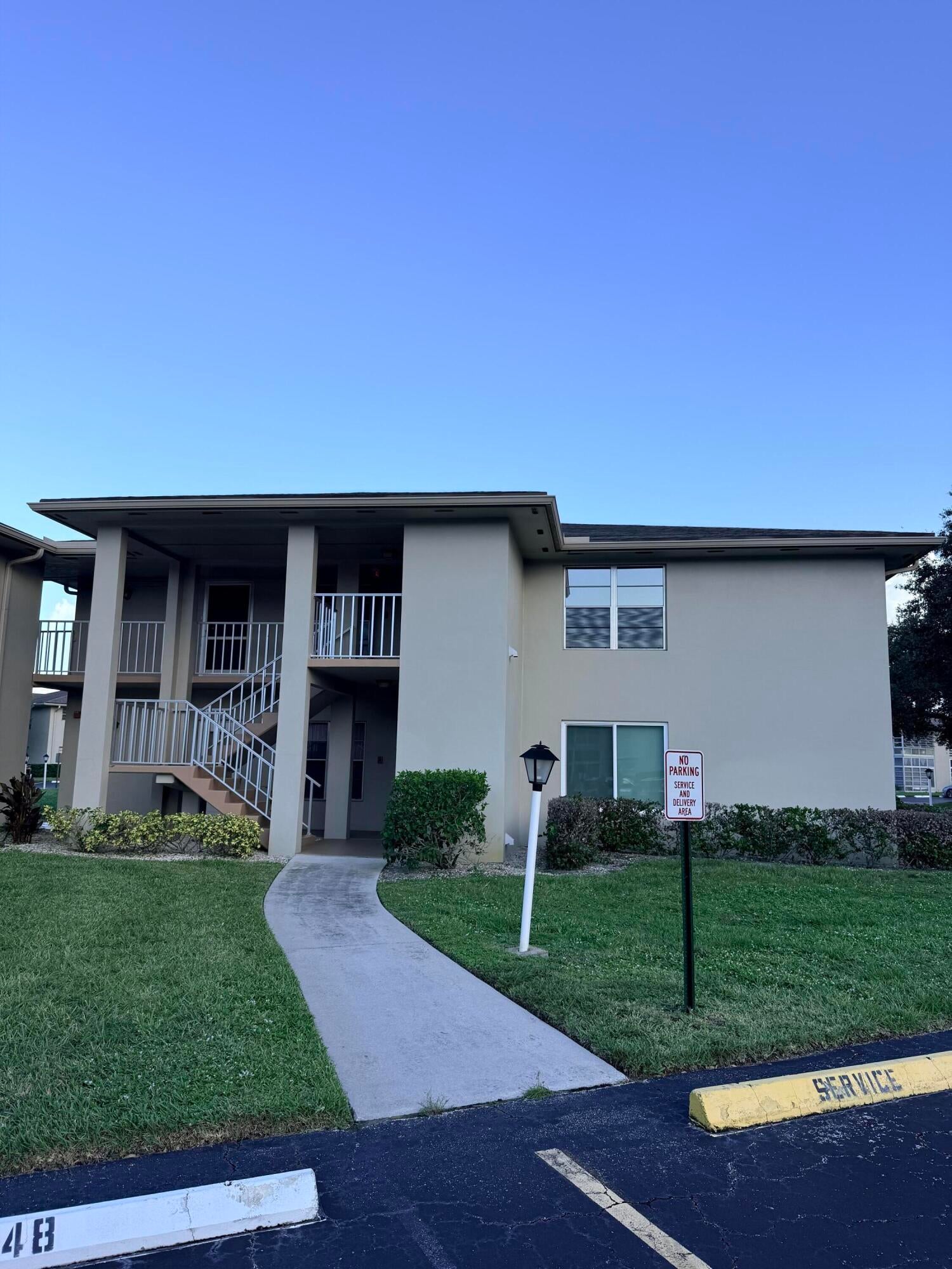 25 Lake Vista Trail 102