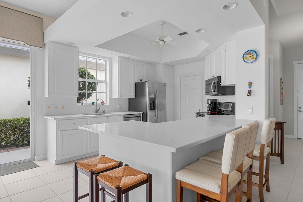 Photo of 522 Rhine Road, Palm Beach Gardens, FL 33410 (MLS # R10959430)