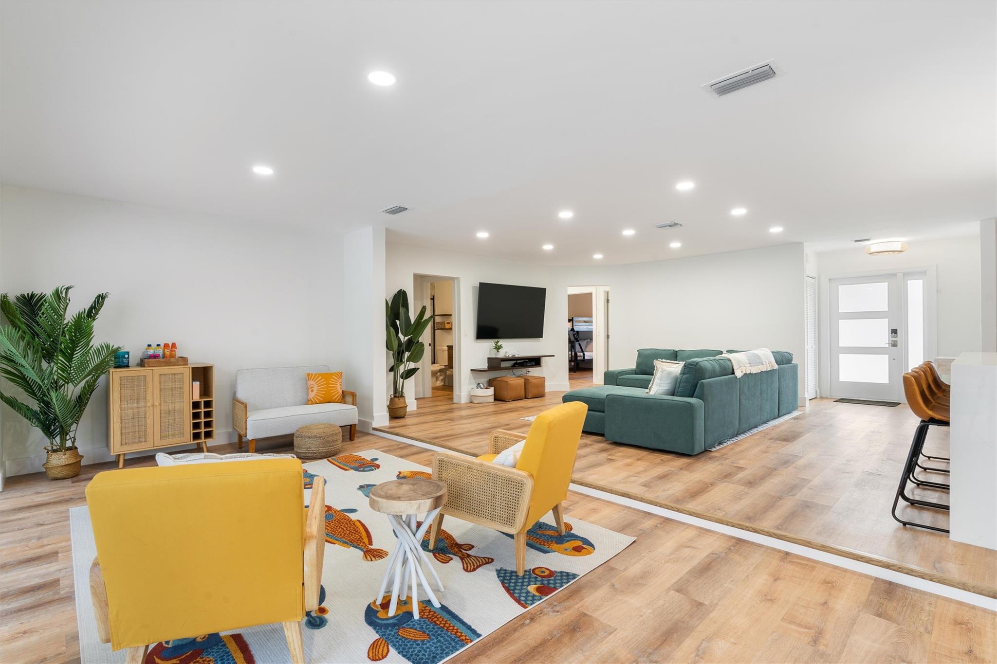 5189 Beechwood Rd