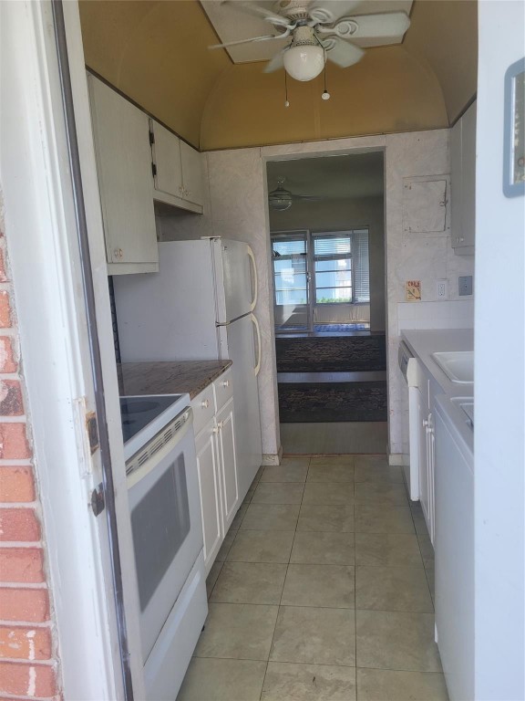 LEISUREVILLE - Residential