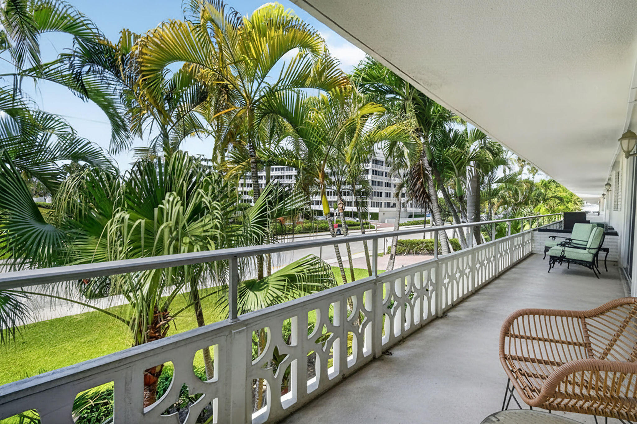 OCEAN TOWERS SOUTH CONDO - Residential