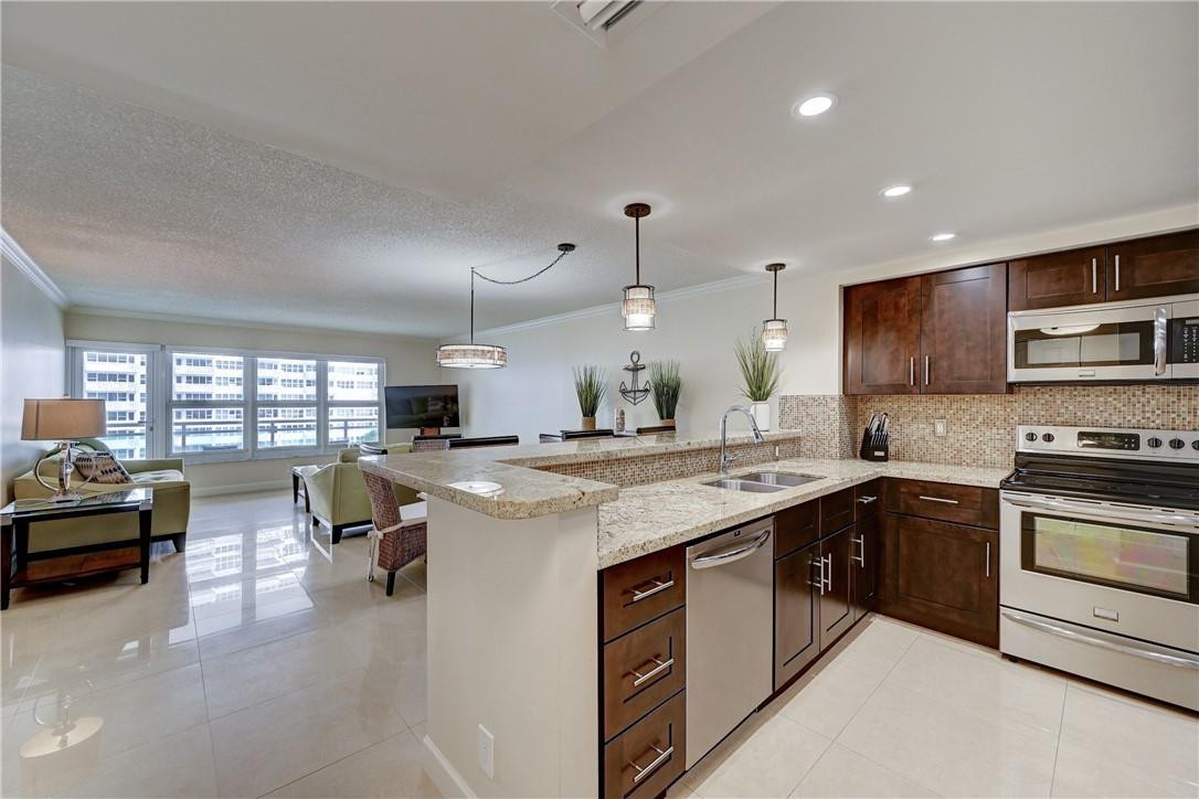 Playa Del Mar - Residential