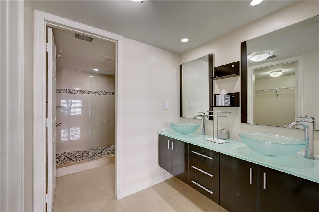 Playa Del Mar - Residential