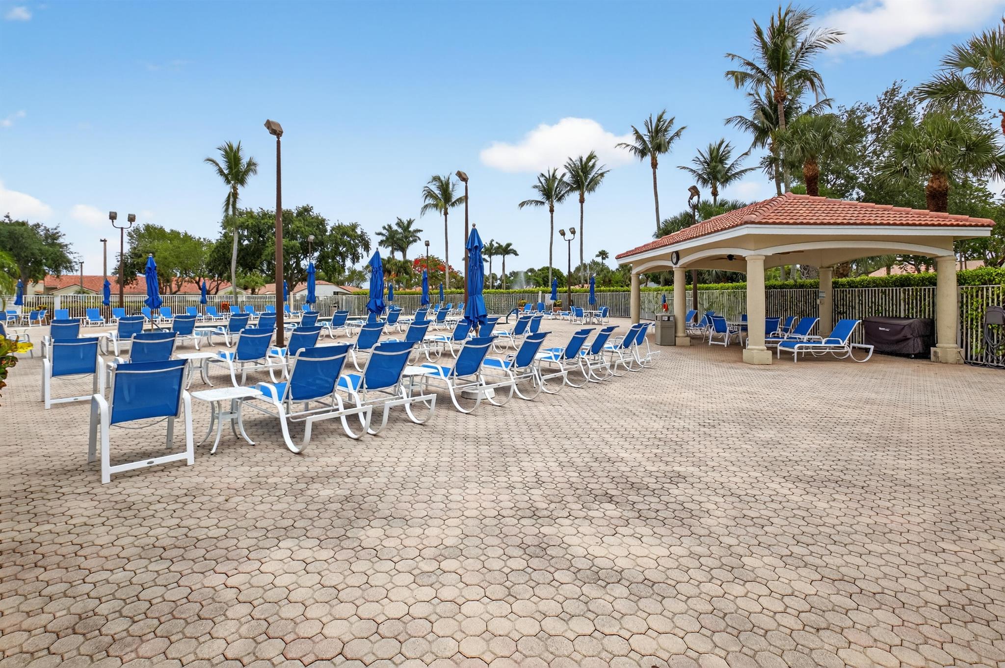 FLORAL LAKES 1 - Residential