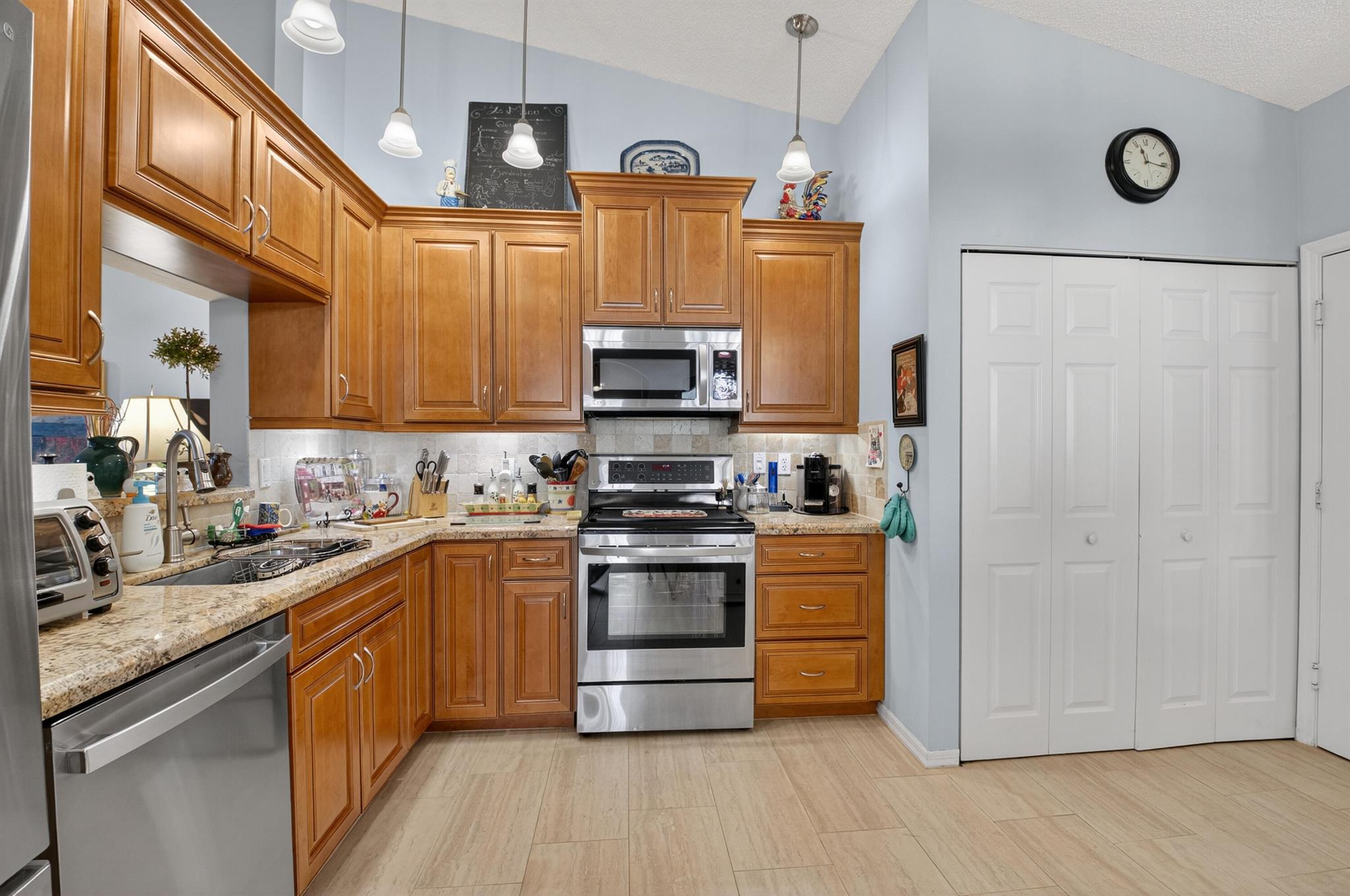 FLORAL LAKES 1 - Residential