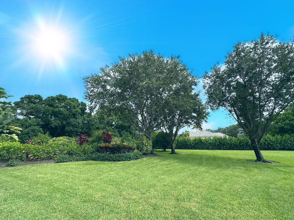 Photo of 5770 Dixie Bell Road, Palm Beach Gardens, FL 33418 (MLS # R11009142)