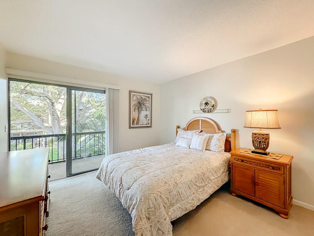RIVERBEND CONDO - Residential