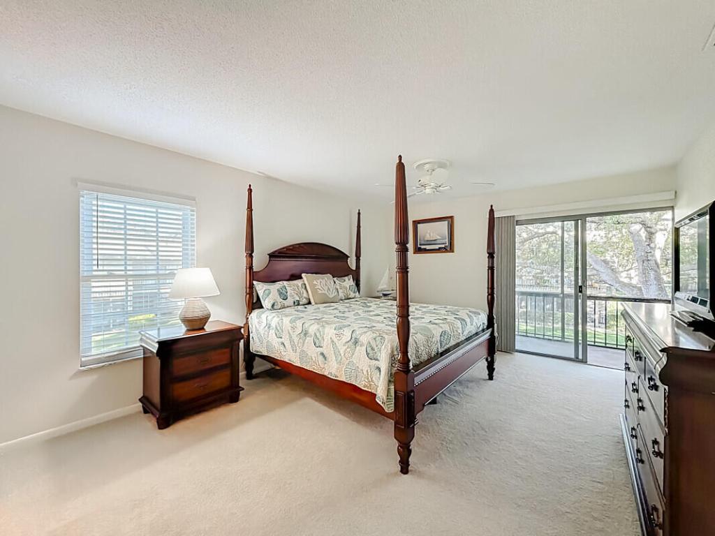 RIVERBEND CONDO - Residential