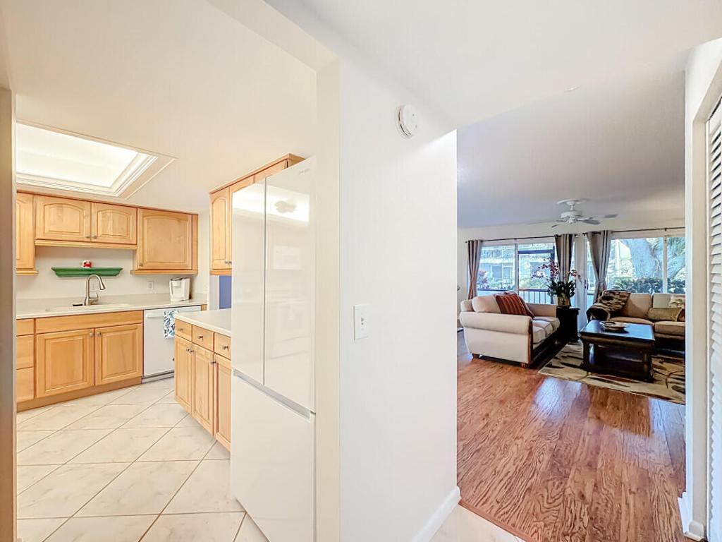 RIVERBEND CONDO - Residential