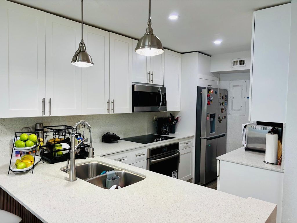 Photo of 8000 NW 74th Ter, Tamarac, FL 33321 (MLS # F10540924)