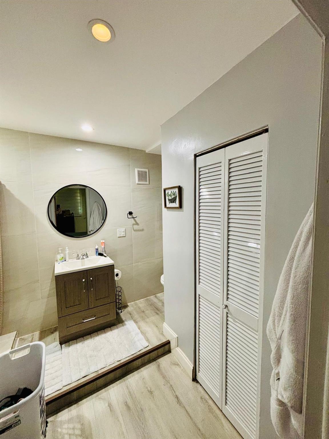 Heathgate Add 3 B 76-6 B - Residential Lease