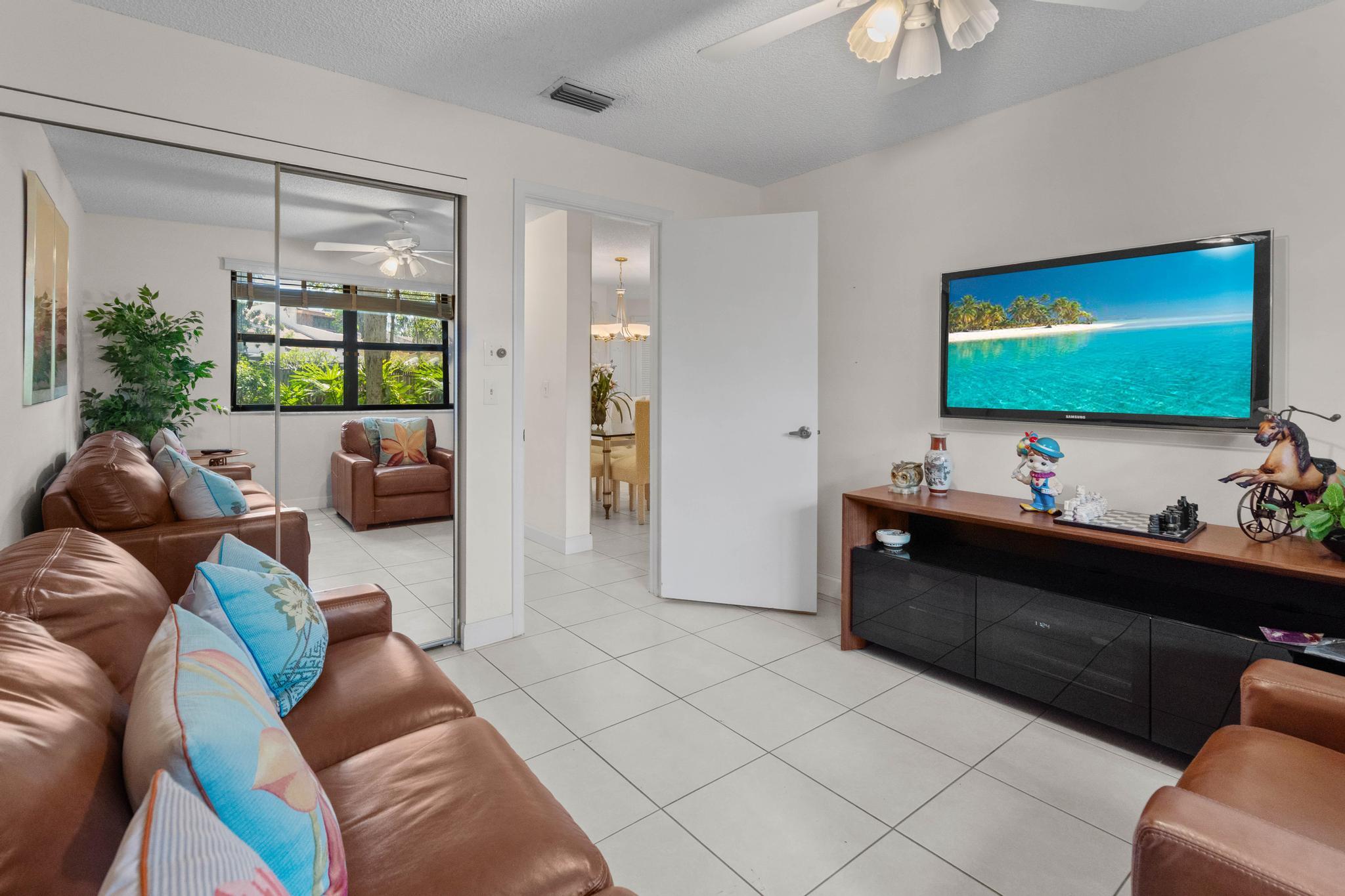EMERALD OAKS 8 CONDO - Residential