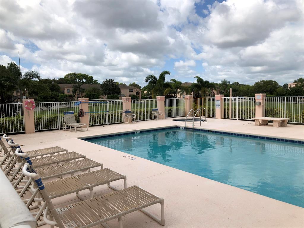 MEADOWS OF PORT ST LUCIE BUILDINGS K-Q - Residential