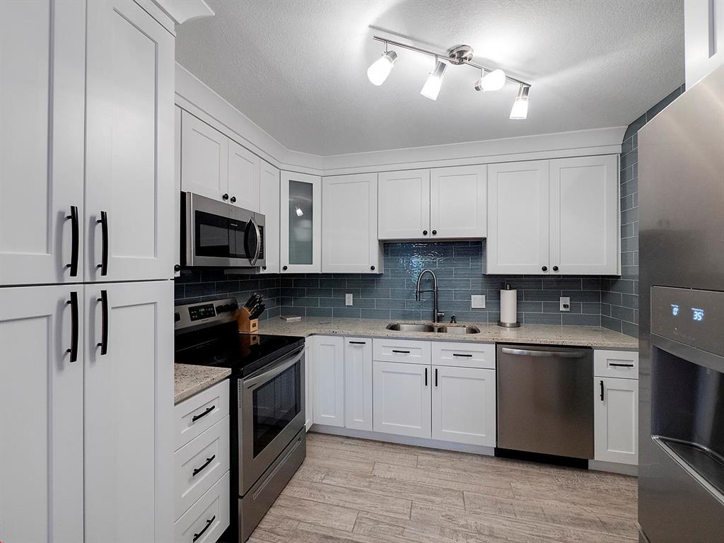 MEADOWS OF PORT ST LUCIE BUILDINGS K-Q - Residential