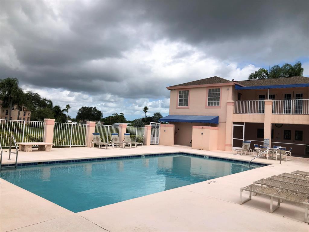 MEADOWS OF PORT ST LUCIE BUILDINGS K-Q - Residential