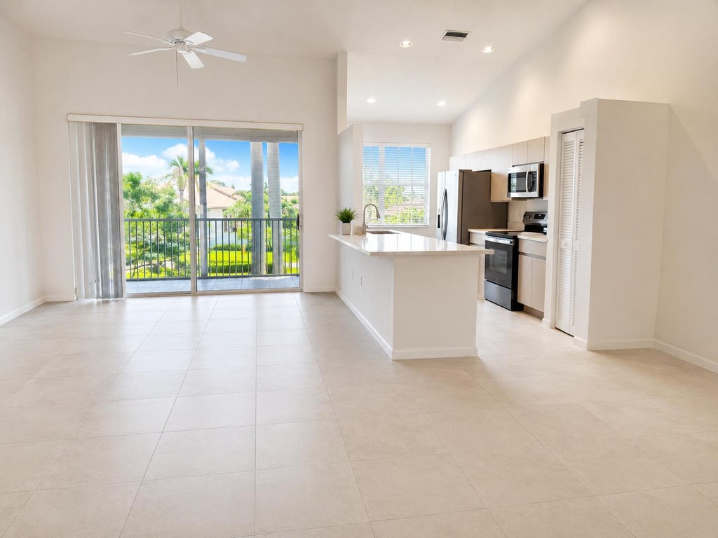 Photo of 6560 Villa Sonrisa Drive #1321, Boca Raton, FL 33433 (MLS # B26043585)