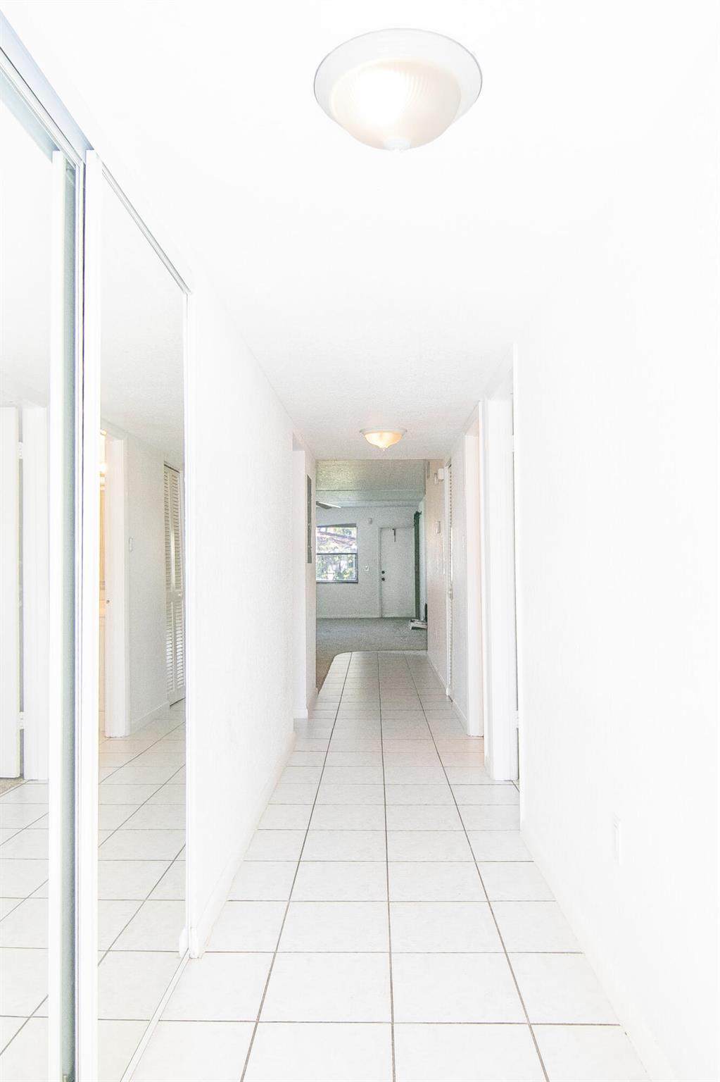 DELRAY OAKS - Residential