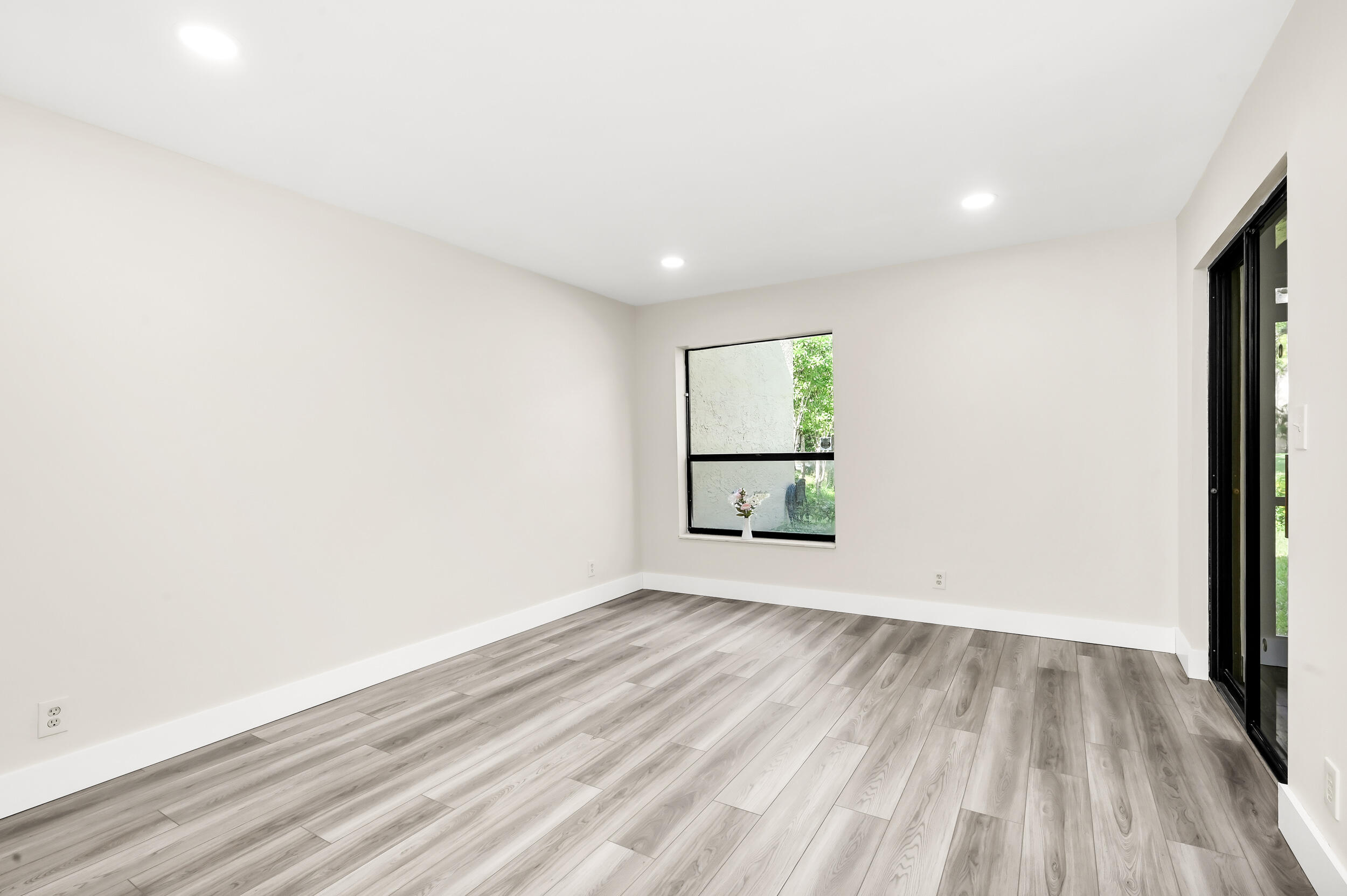 POND APPLE PLACE IV-B CONDO - Residential