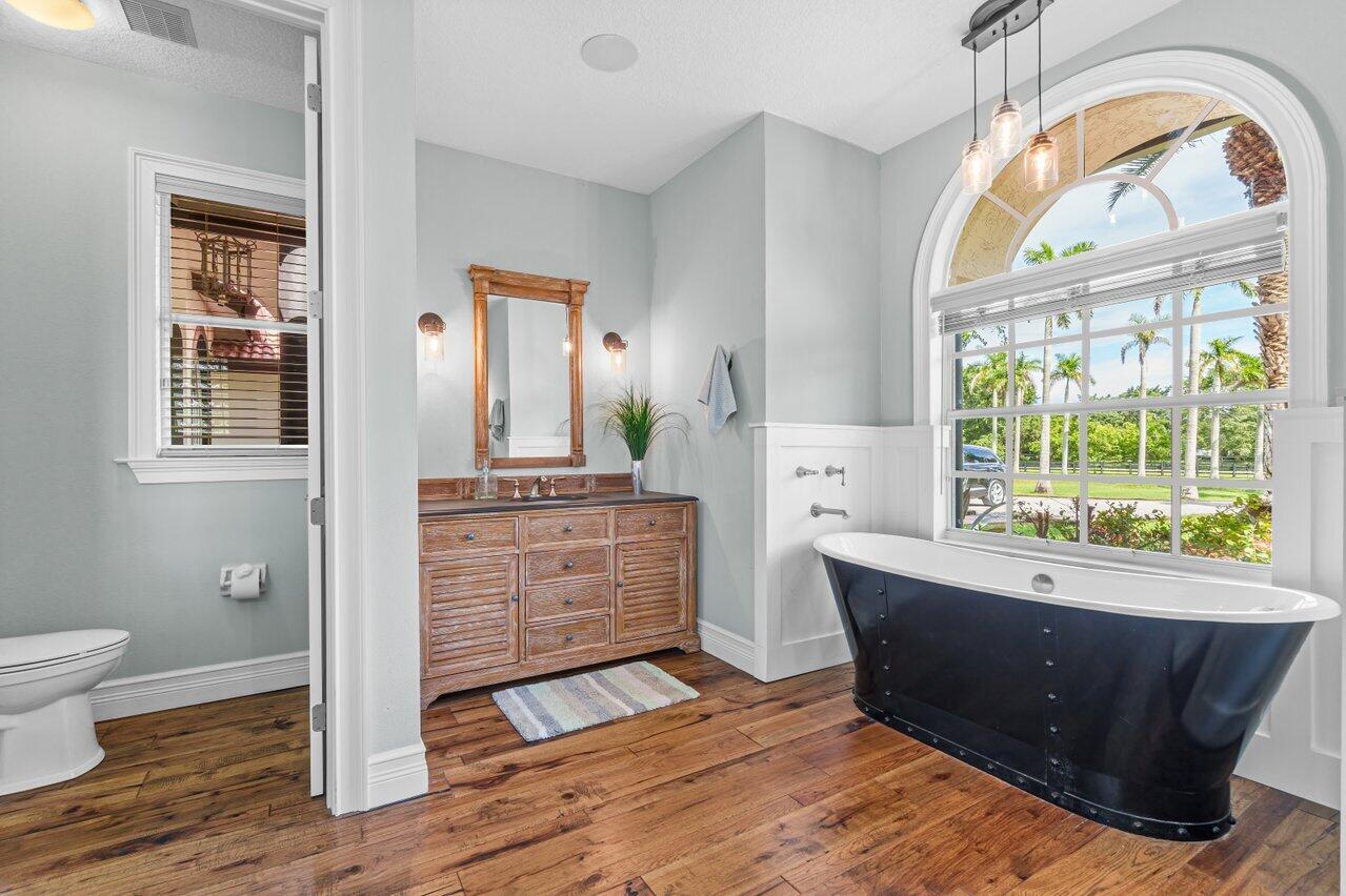 RUSTIC RANCHES - Residential
