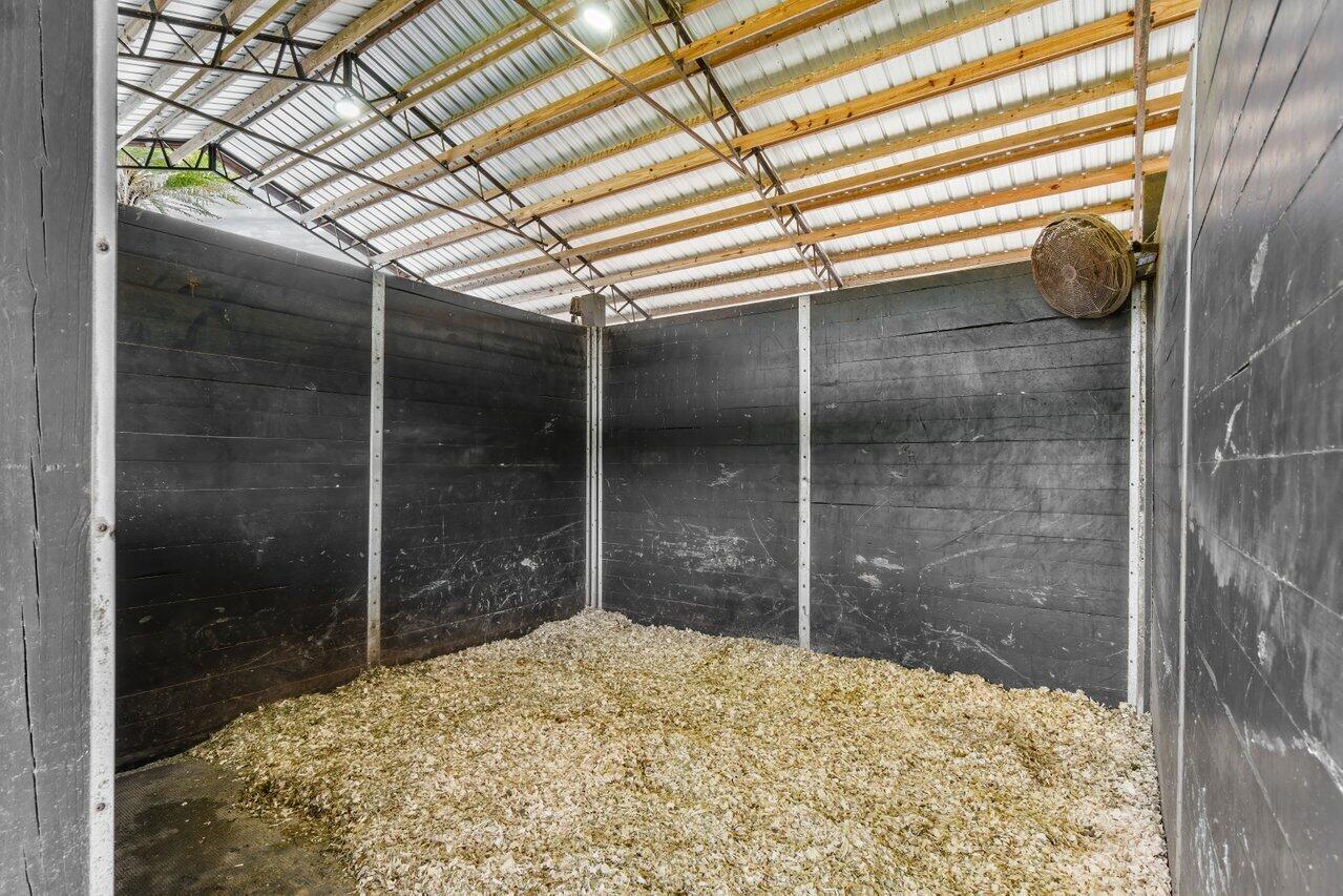 RUSTIC RANCHES - Residential