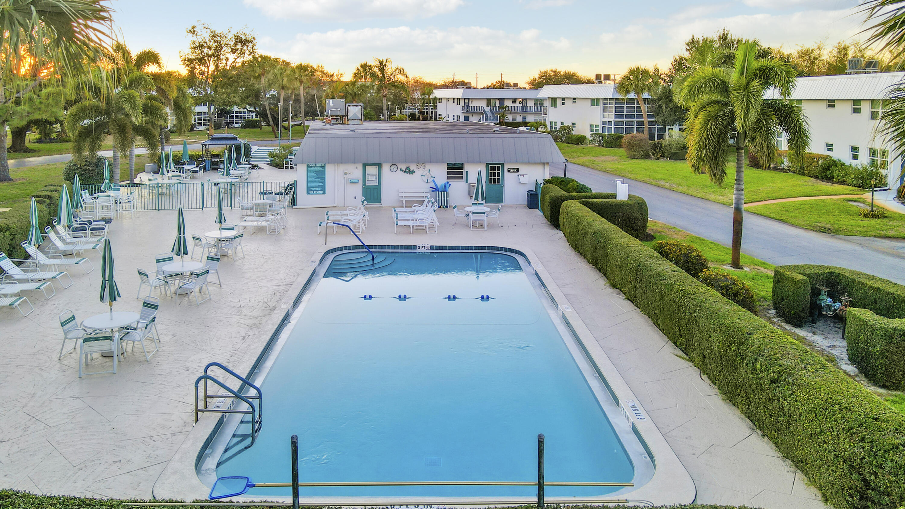 CEDAR POINTE CONDO - Residential