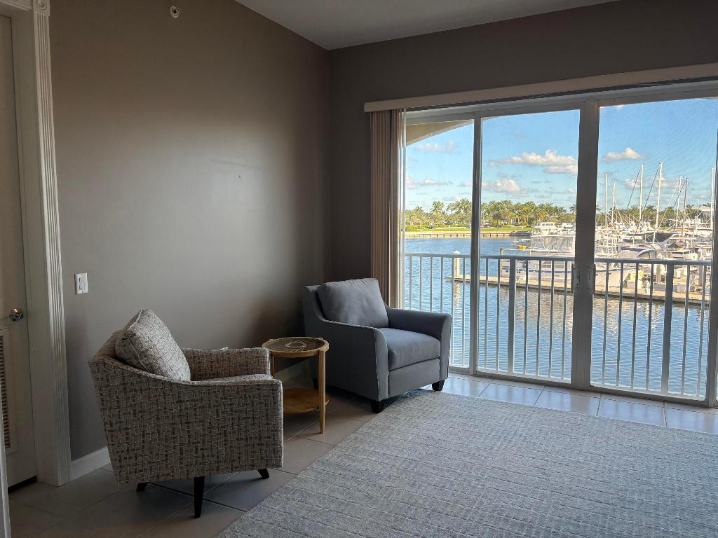 Harbour Isle West - Residential Lease