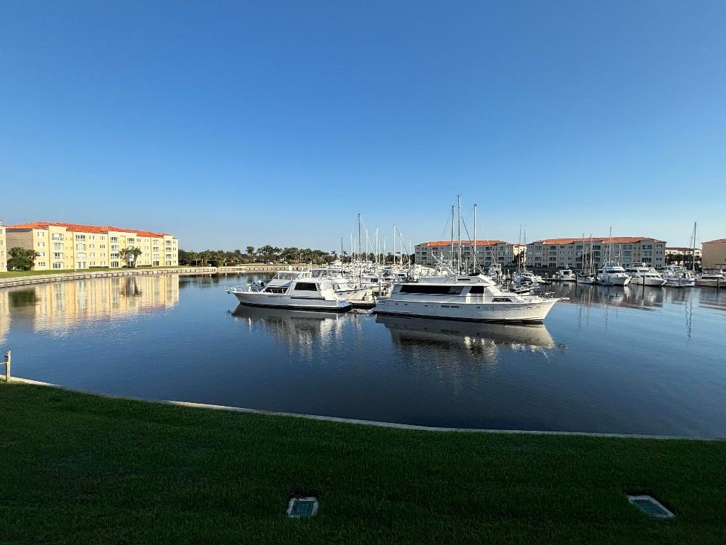 Harbour Isle West - Residential Lease
