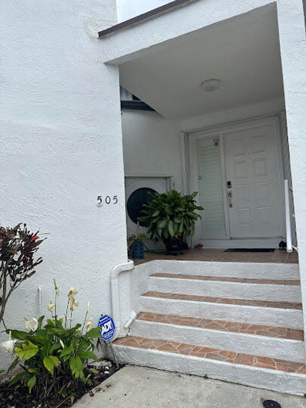 Photo of 505 NW 36th Avenue, Deerfield Beach, FL 33442 (MLS # B26031564)