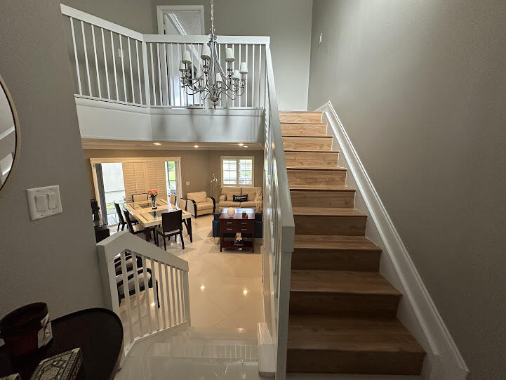 YORKVILLE - Residential