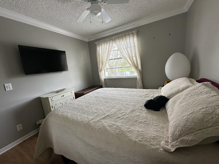 YORKVILLE - Residential