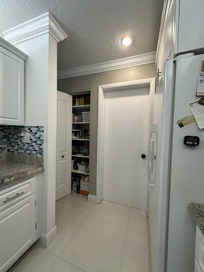 YORKVILLE - Residential