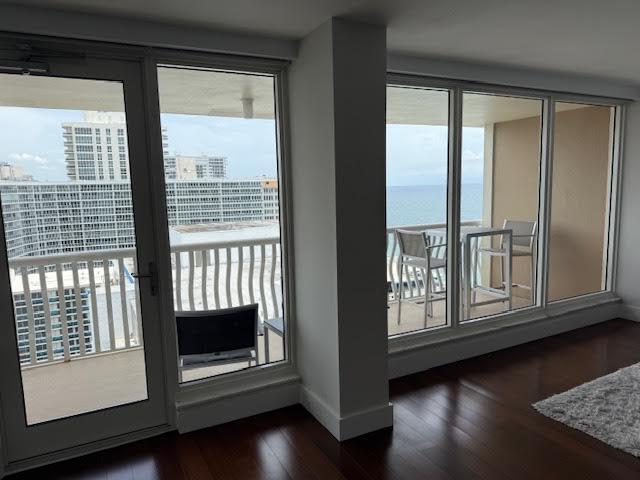4020 GALT OCEAN Drive 1707