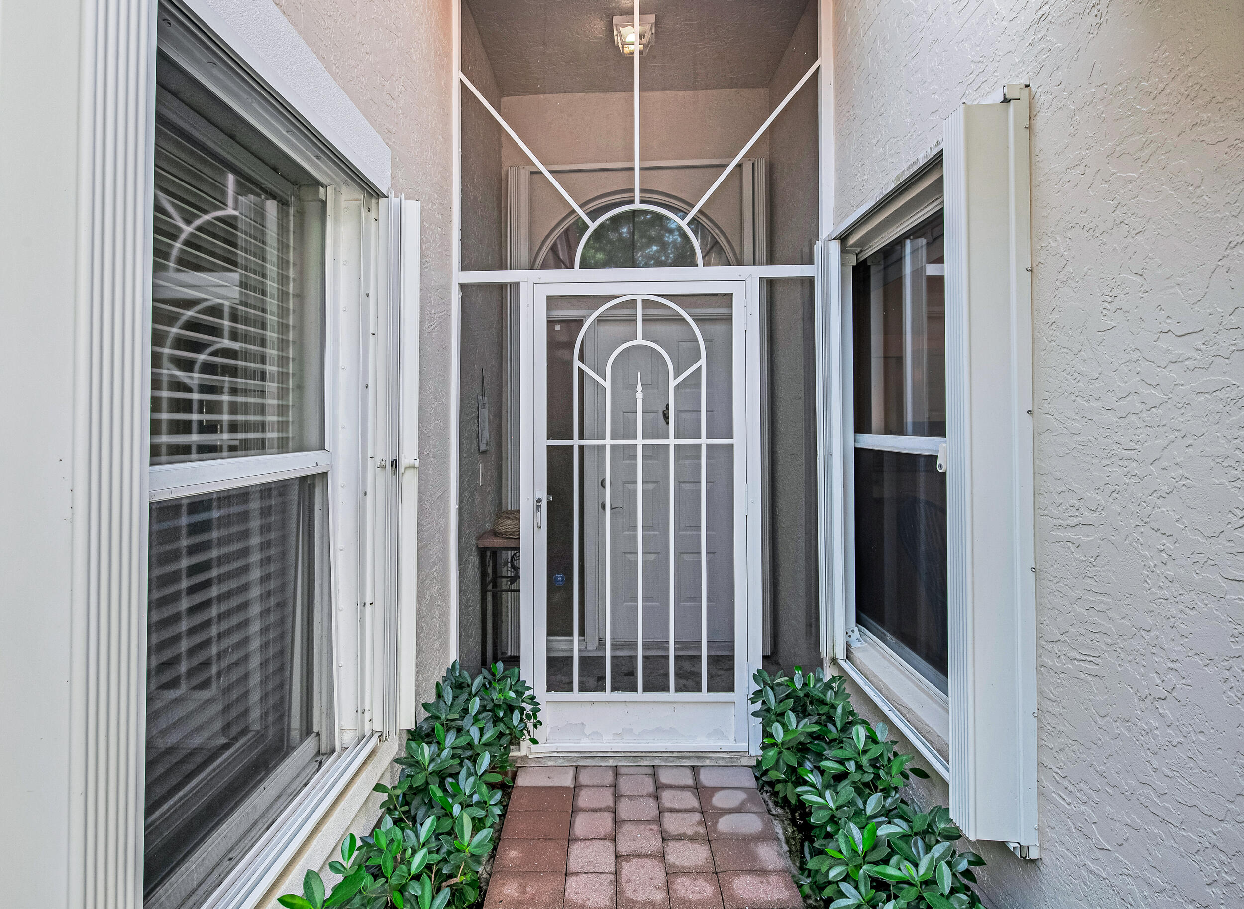 7690 Majestic Palm Drive