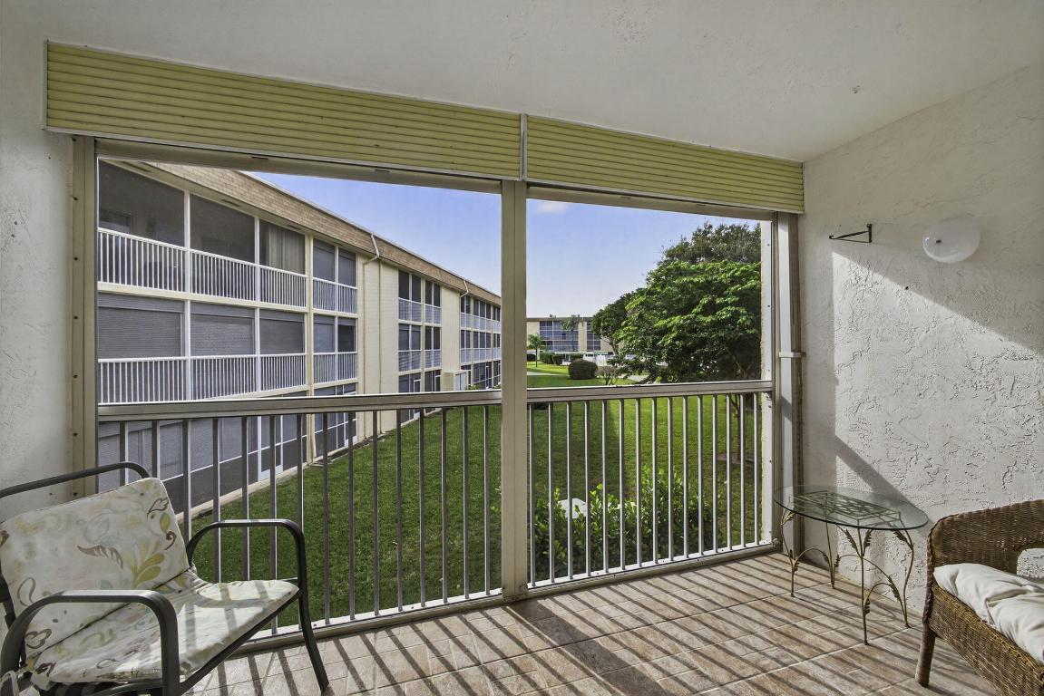 VILLAGE GREEN HAMPTON CONDO - Residential Lease