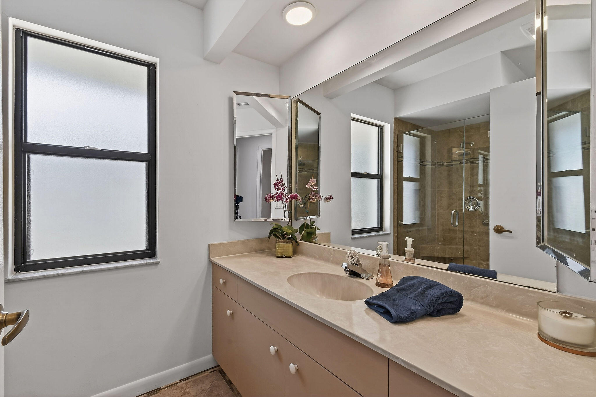 EAGLEWOOD - Residential